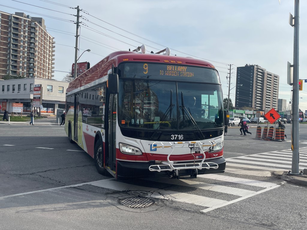 3716-2.JPG