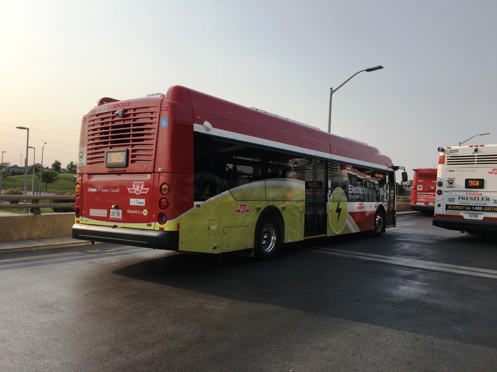 3723-2.JPG