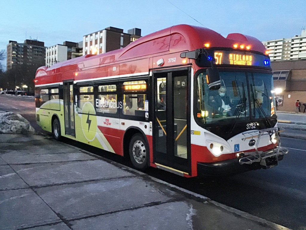 3752-4.JPG