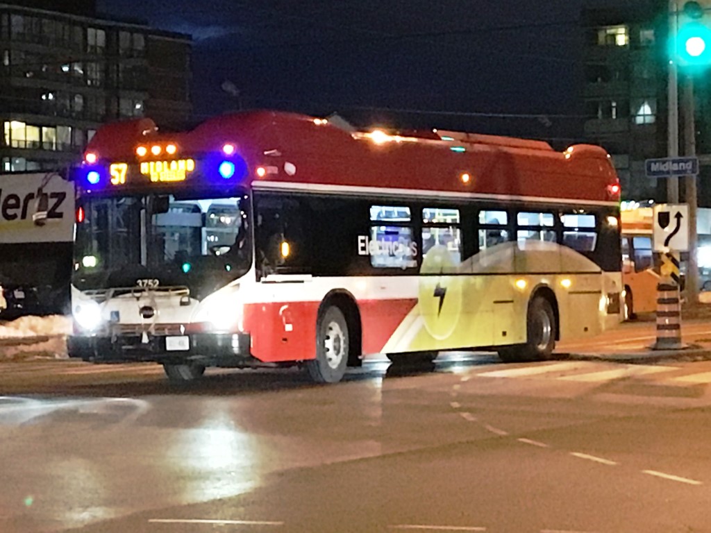 3752-5.JPG