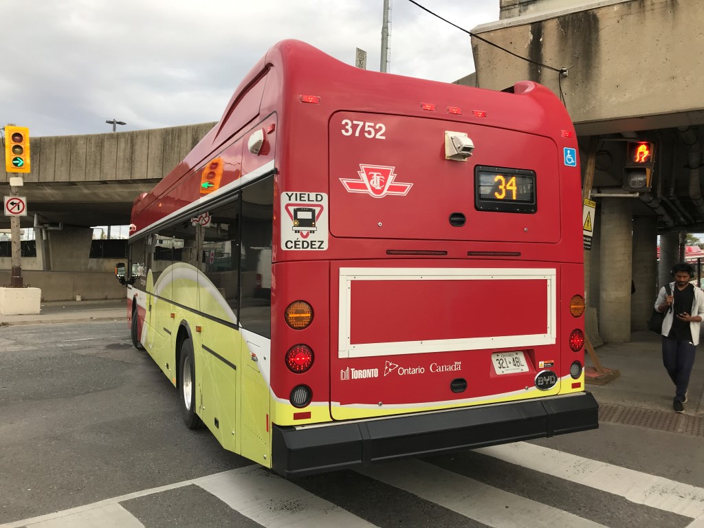 3752-7.JPG