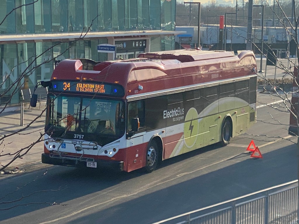 3757-4.jpg