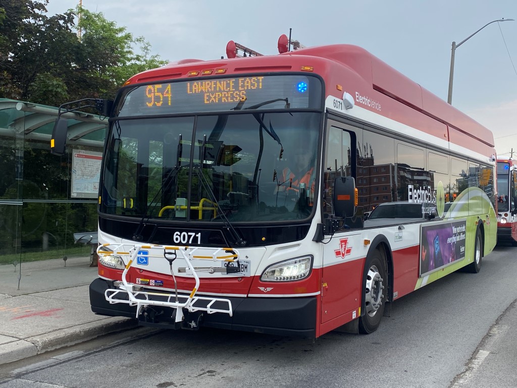 6071-2.JPG
