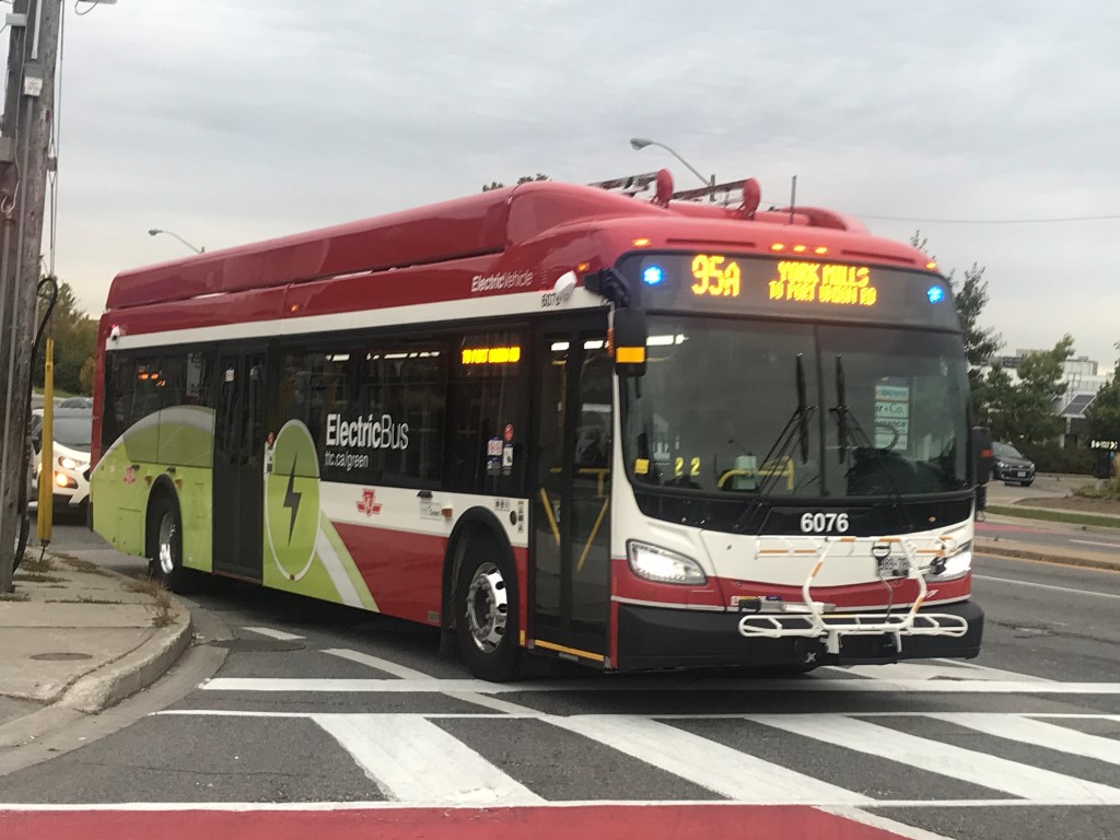 6076.JPG