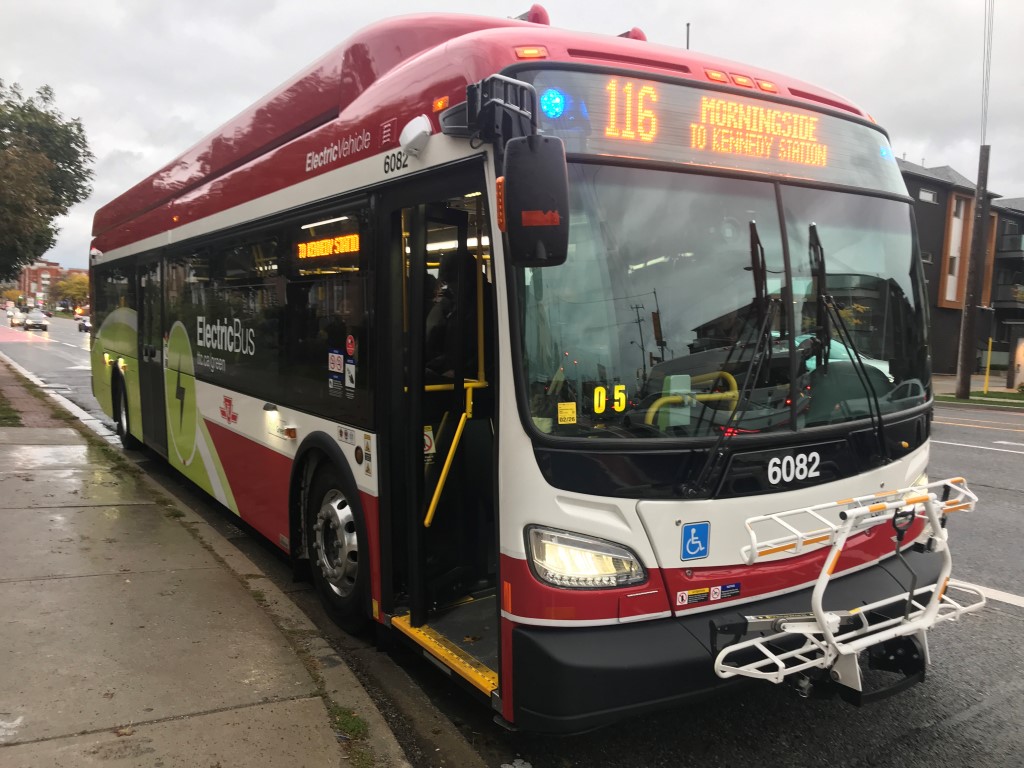 6082.JPG