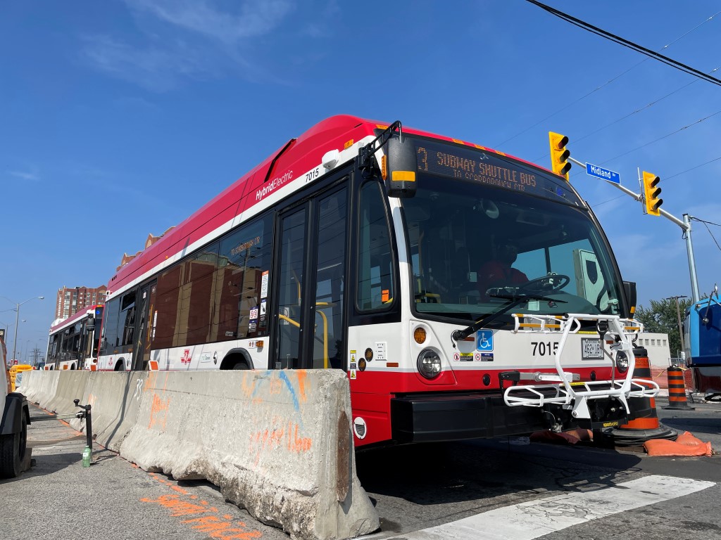 7015-2NV.JPG