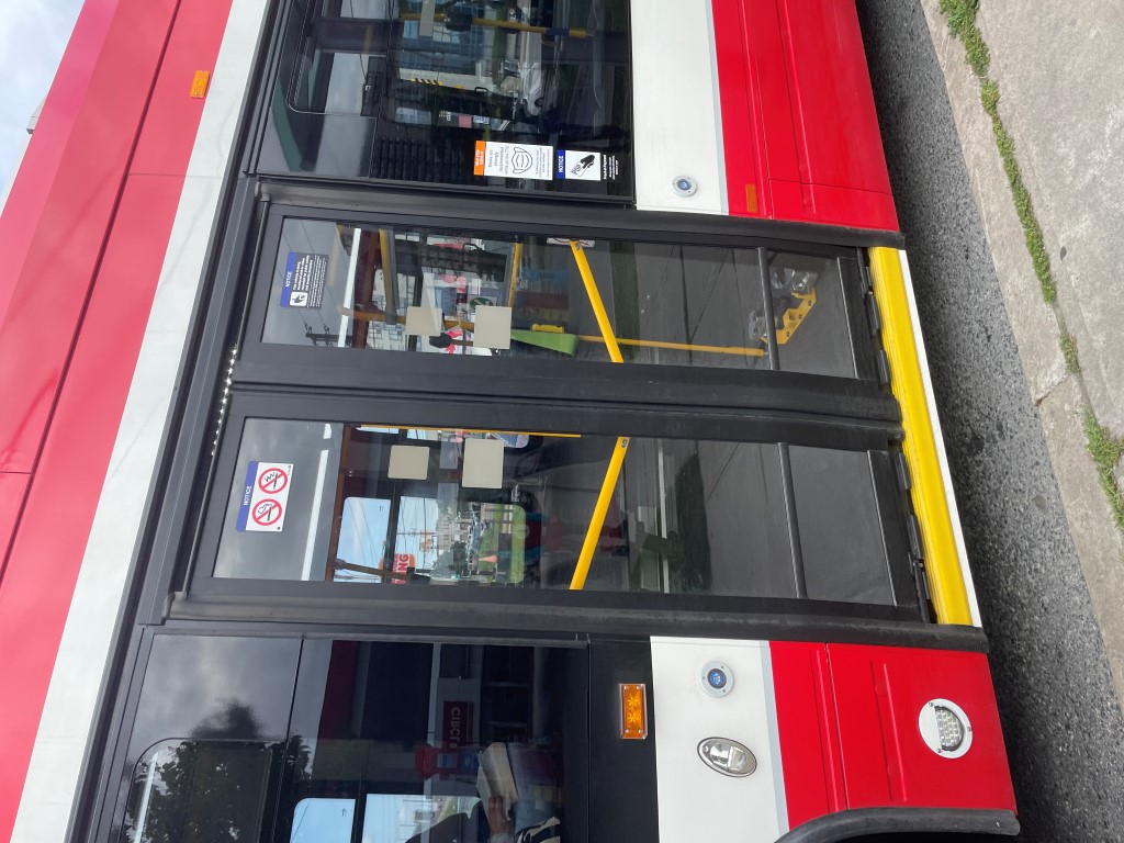 7028-2NV-c.JPG
