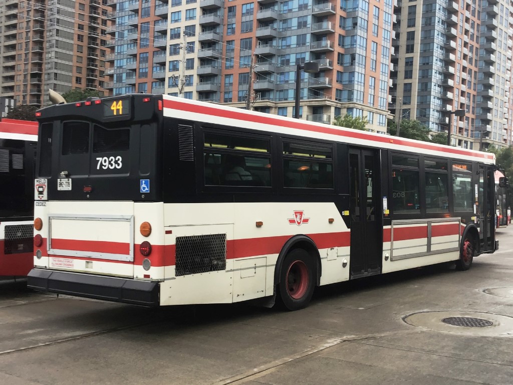 7933-1.JPG