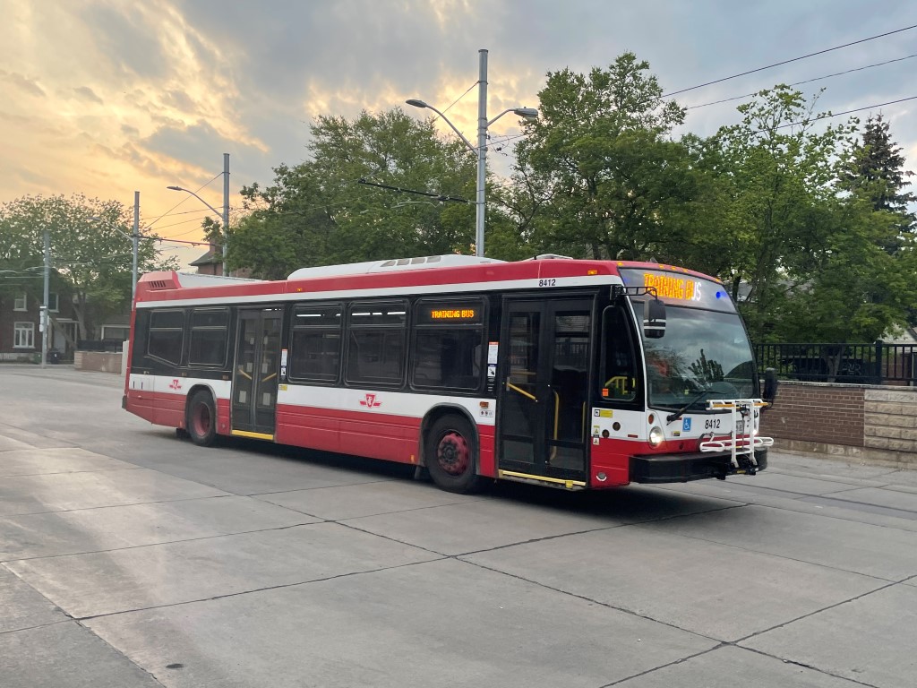 8412-3.JPG