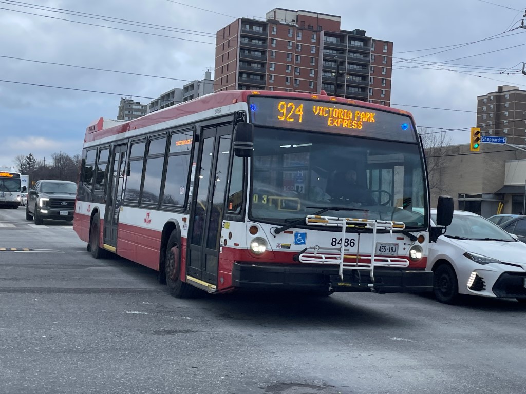 8486-4.JPG