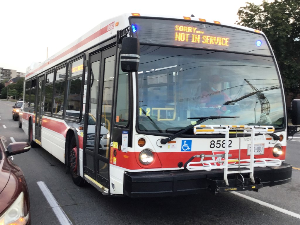 8582-1.JPG
