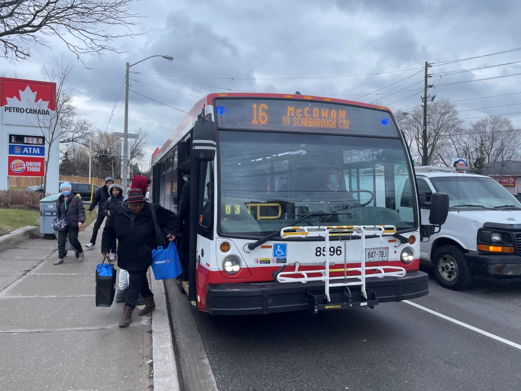 8596-1.JPG