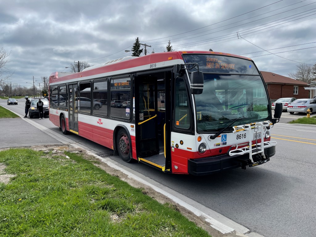 8616.JPG