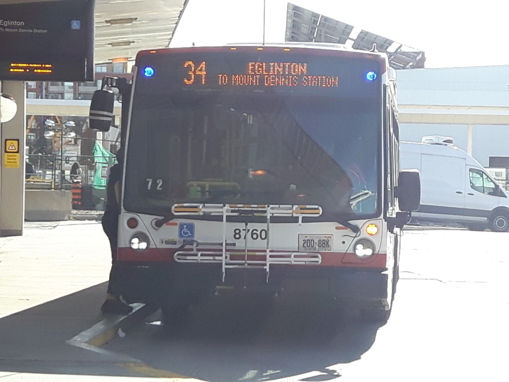 8760-2.jpg