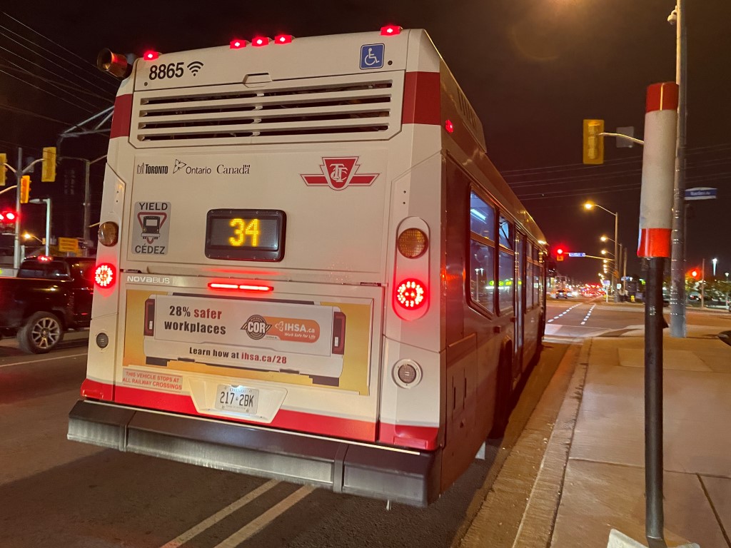 8865-3.JPG