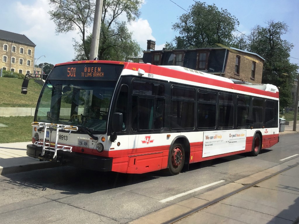 8913-2.JPG