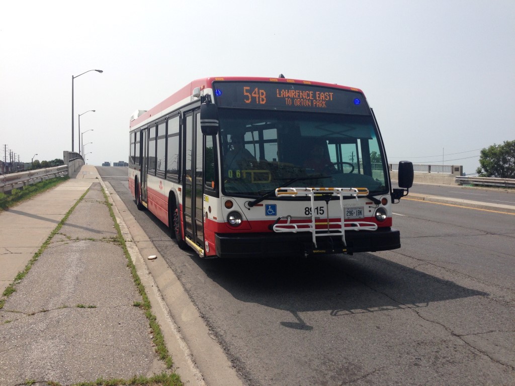 8915.JPG