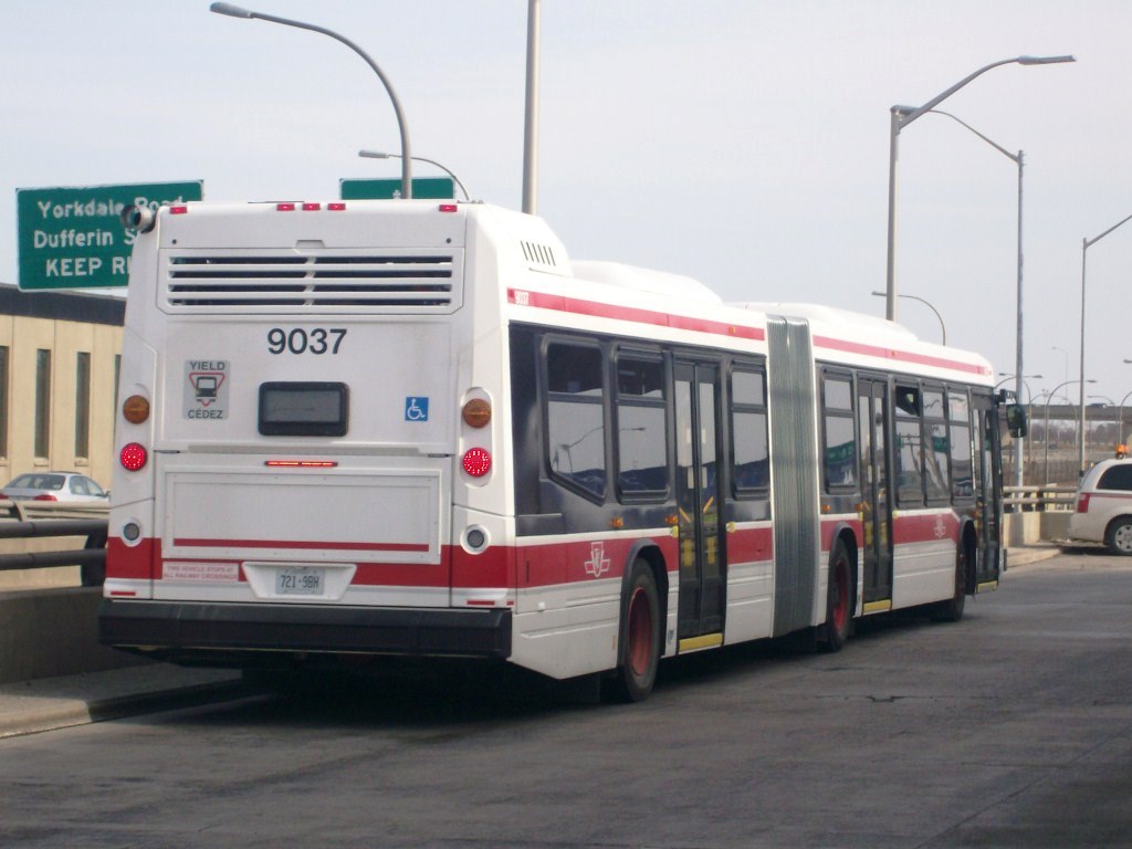 9037-1.JPG
