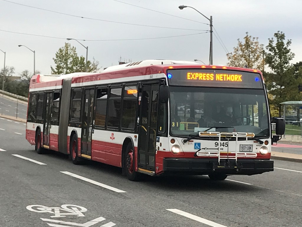 9045-3.JPG