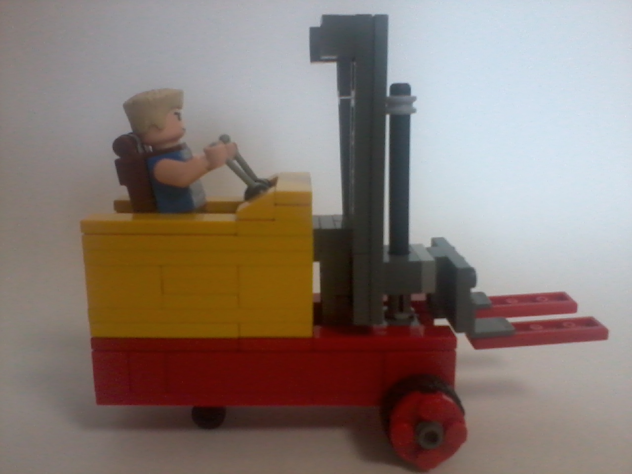 forklift_04.jpg