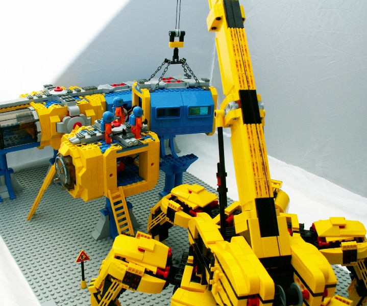 060-mooncrane-05.jpg