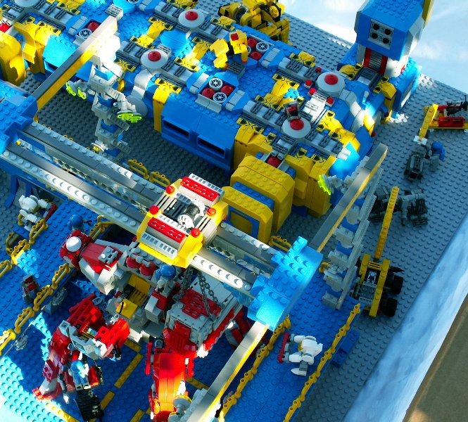 001-mechbay02-03.jpg