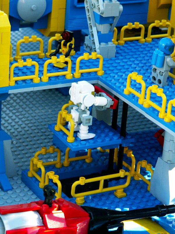 001-mechbay02-20.jpg
