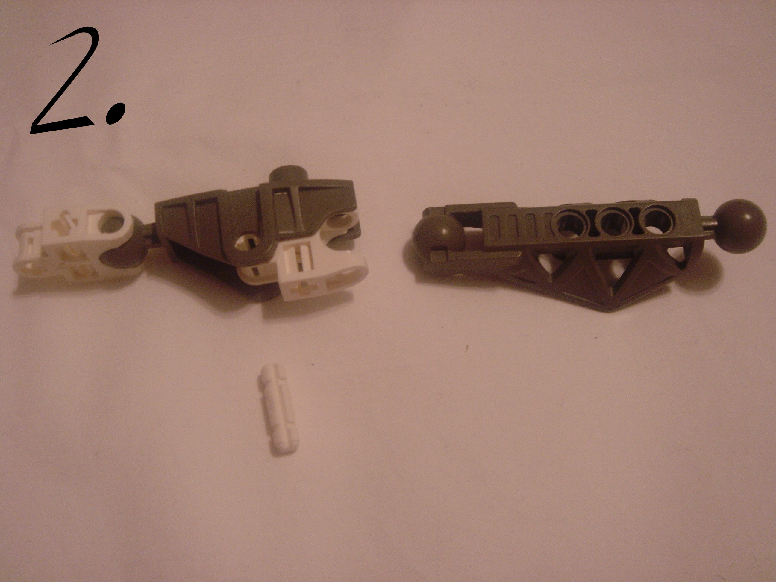 mna-arms02.jpg