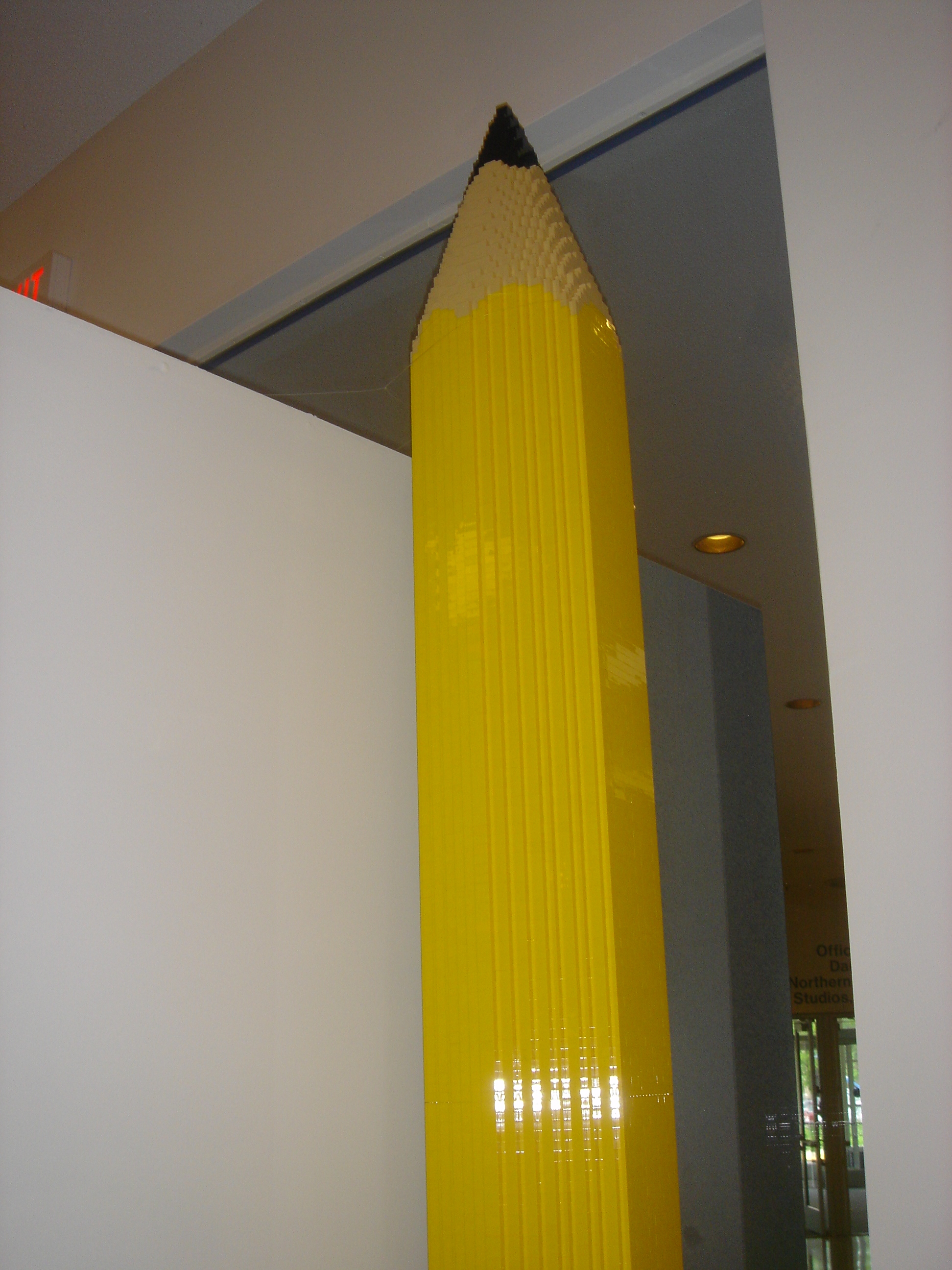 tall_pencil_01.jpg