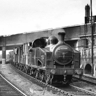 68949__J50__with_freight_train.jpg