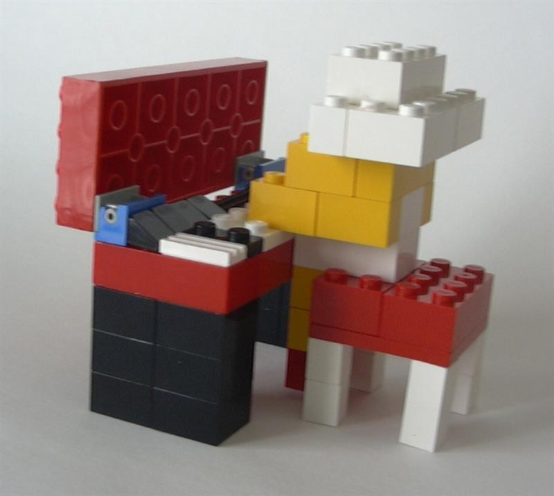 young_pianist_-_2.jpg