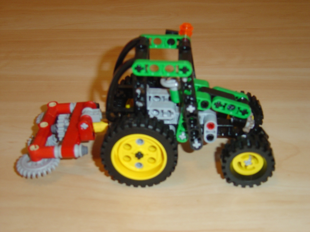 03-8281.jpg