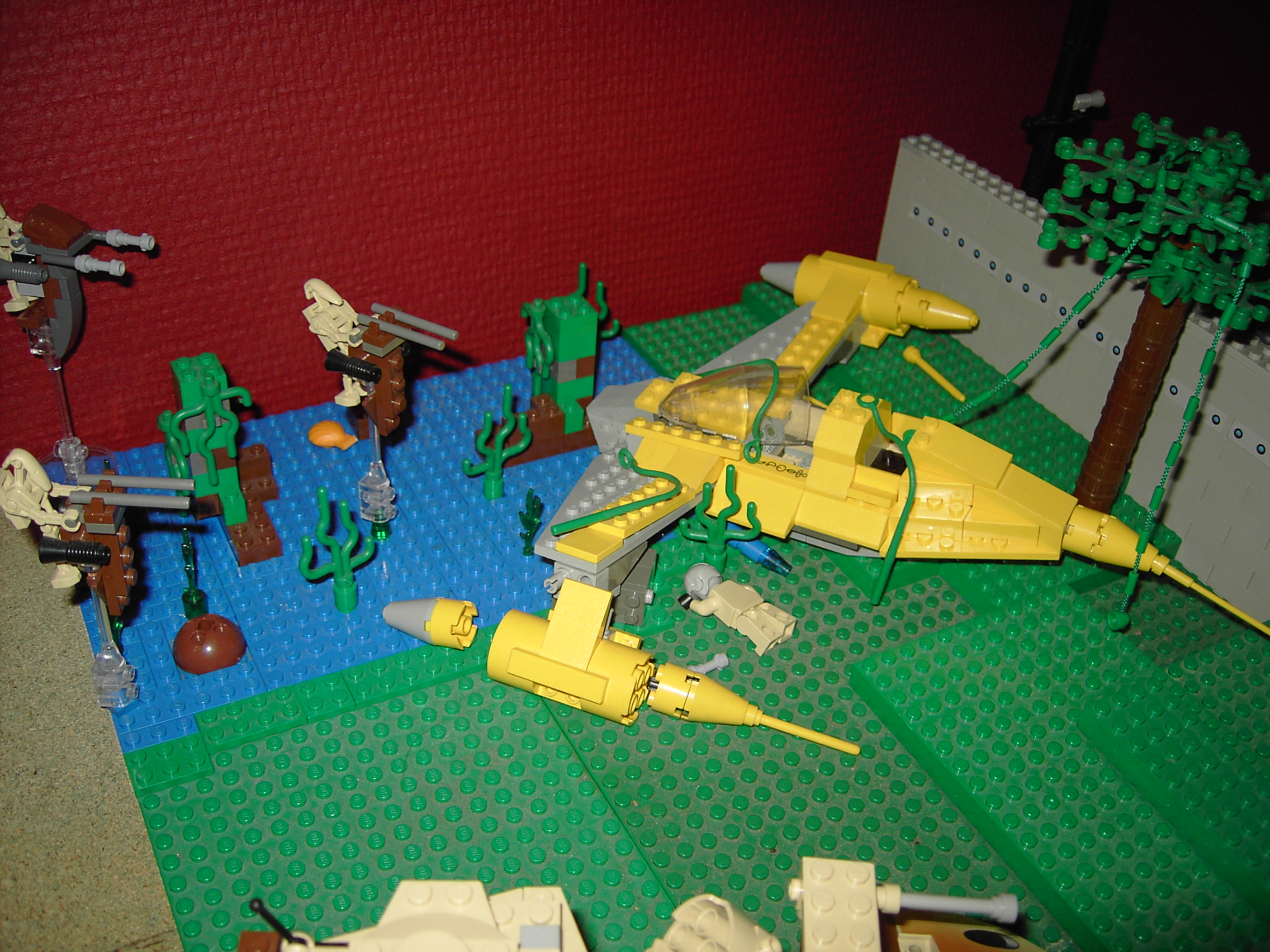 crashed_naboo_fighter.jpg