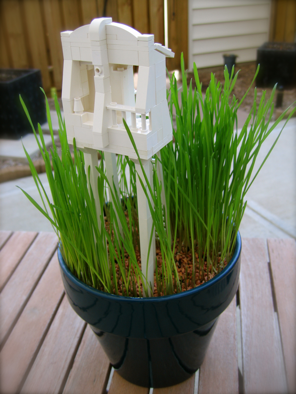 the_bob_blog_lego_grass_planter_5.jpg