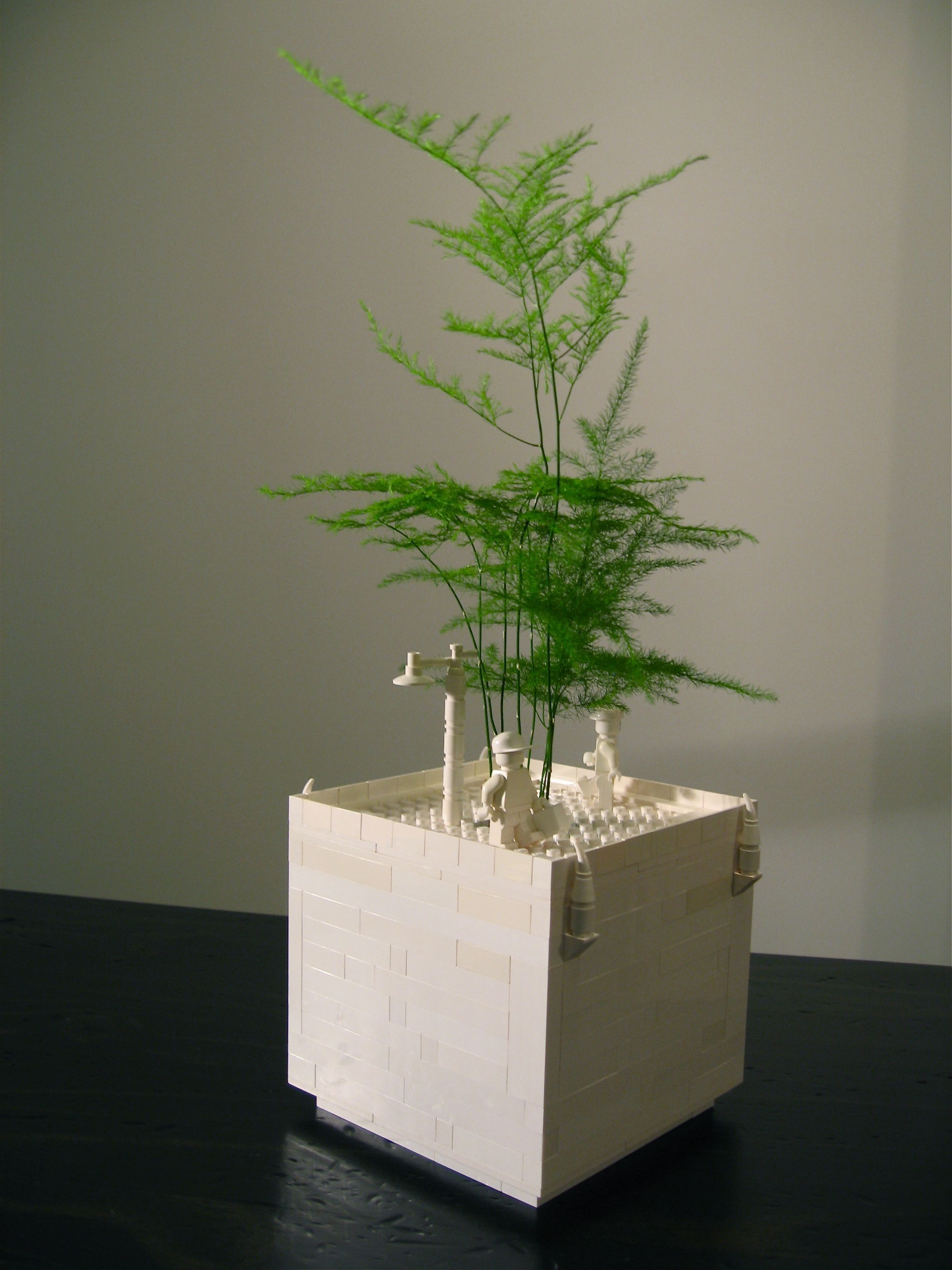 lego_planter_7.jpg