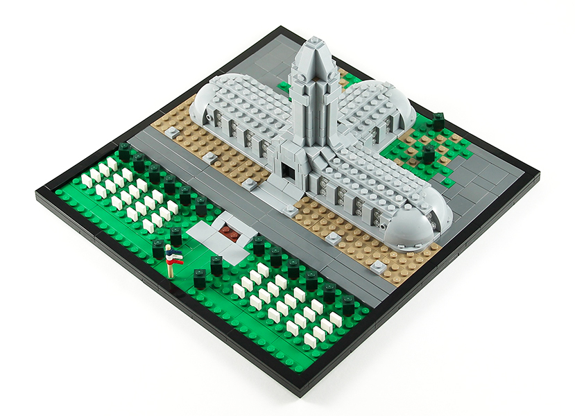 2-_douaumont_ossuary_-_up_view.jpg