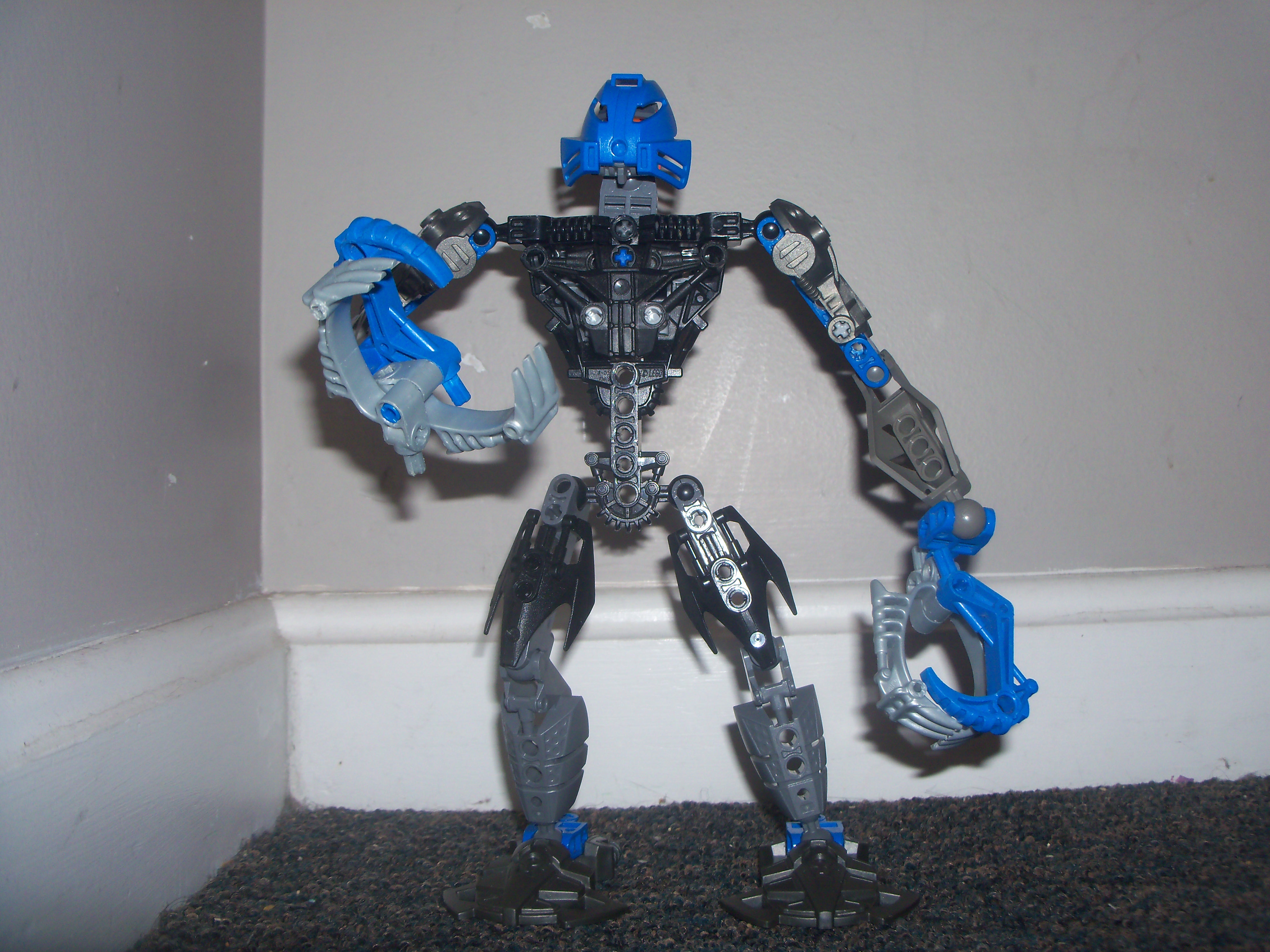 6makutateskorclaws.jpg