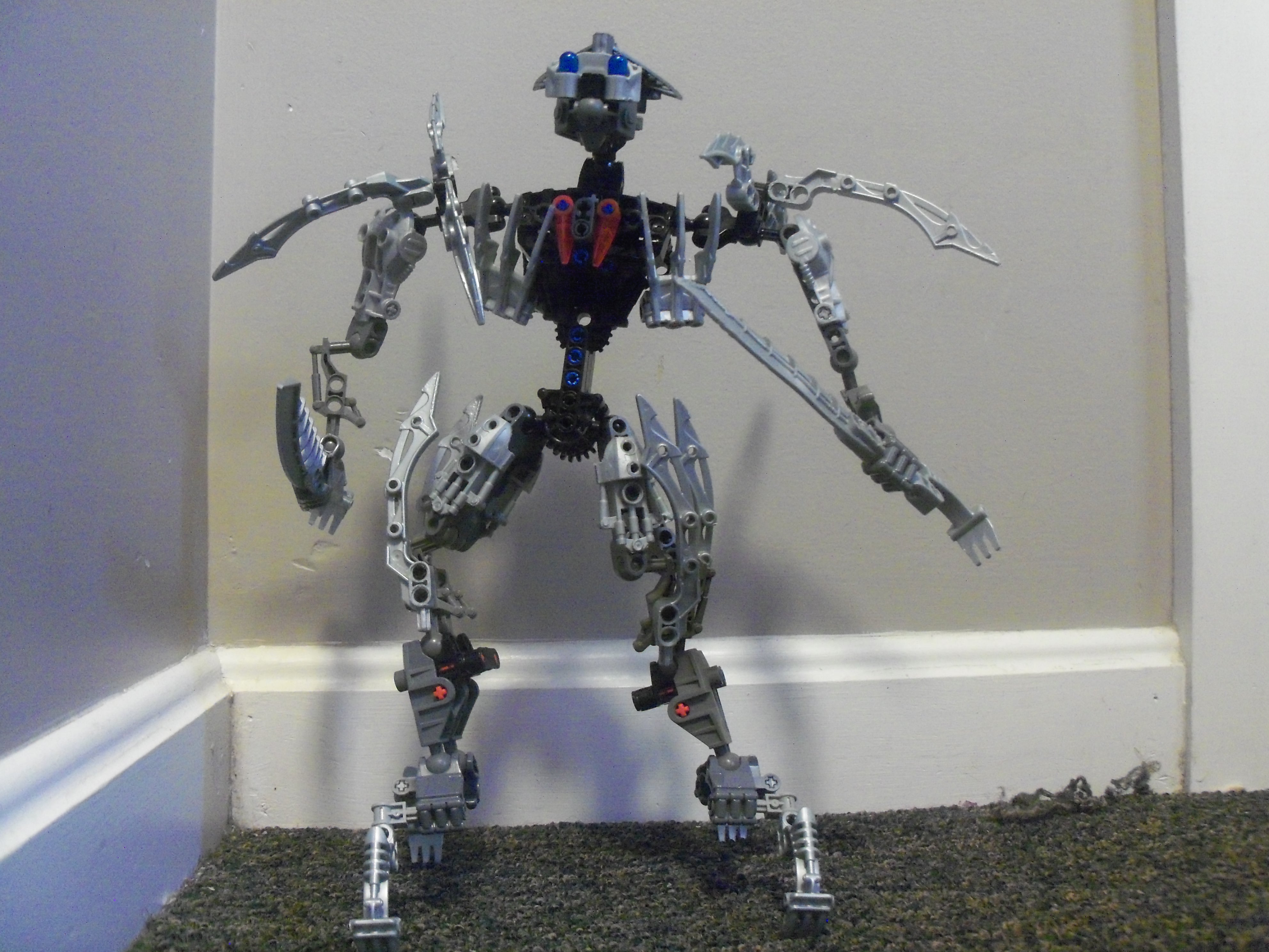 1robotassassinfront.jpg