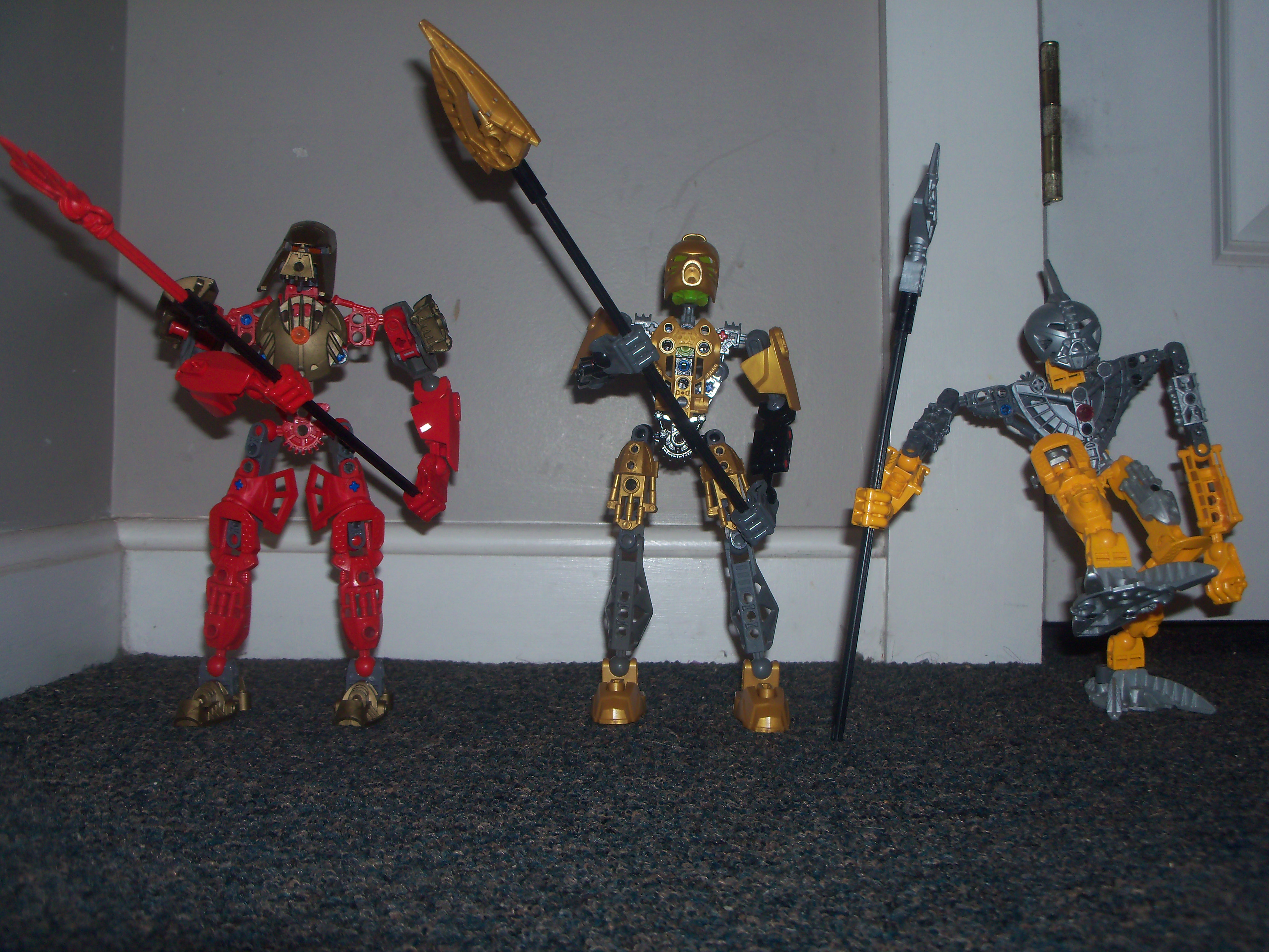 3toahagahanecraxpose.jpg