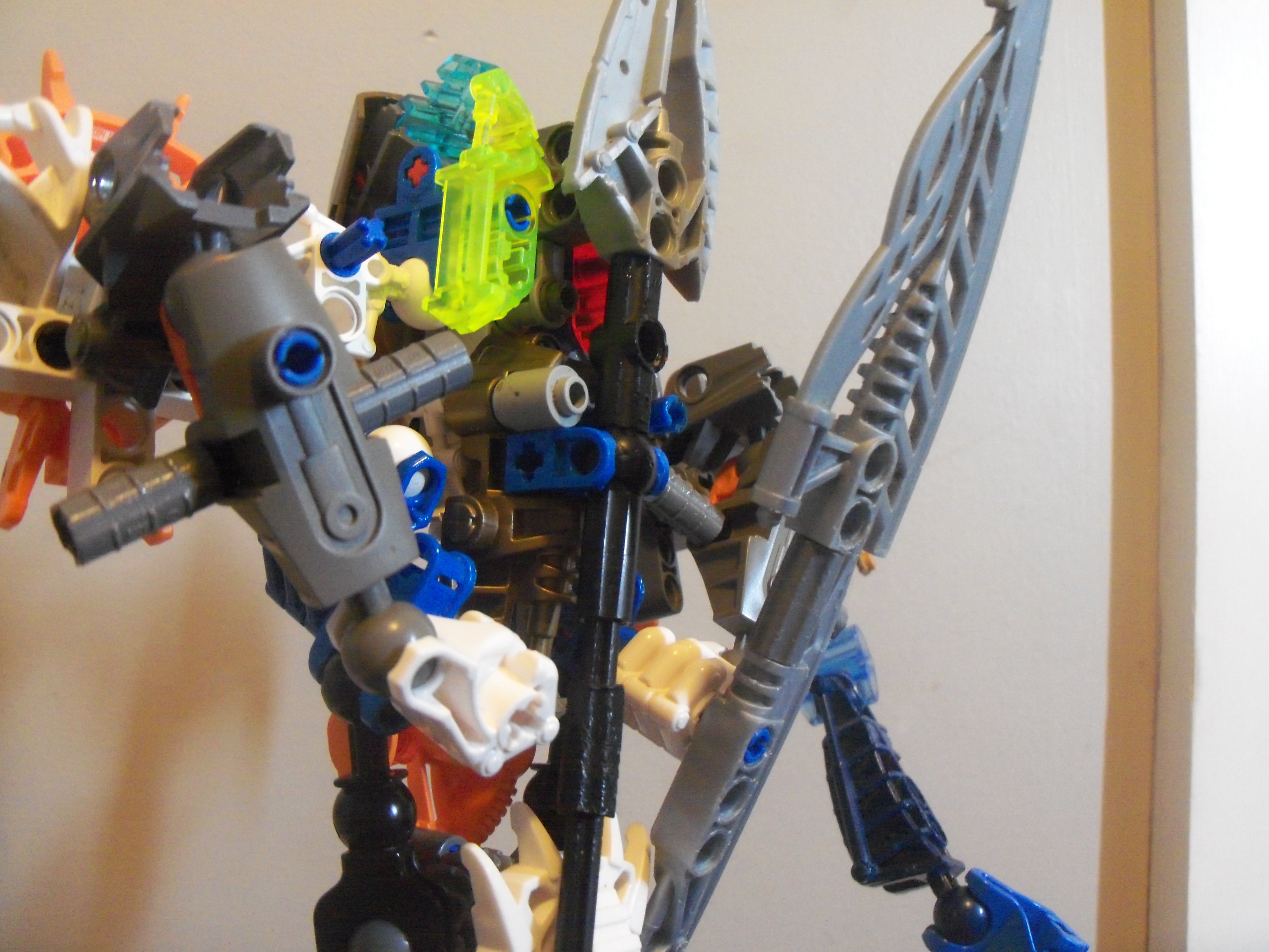 6ondumuruweaponsstowed.jpg
