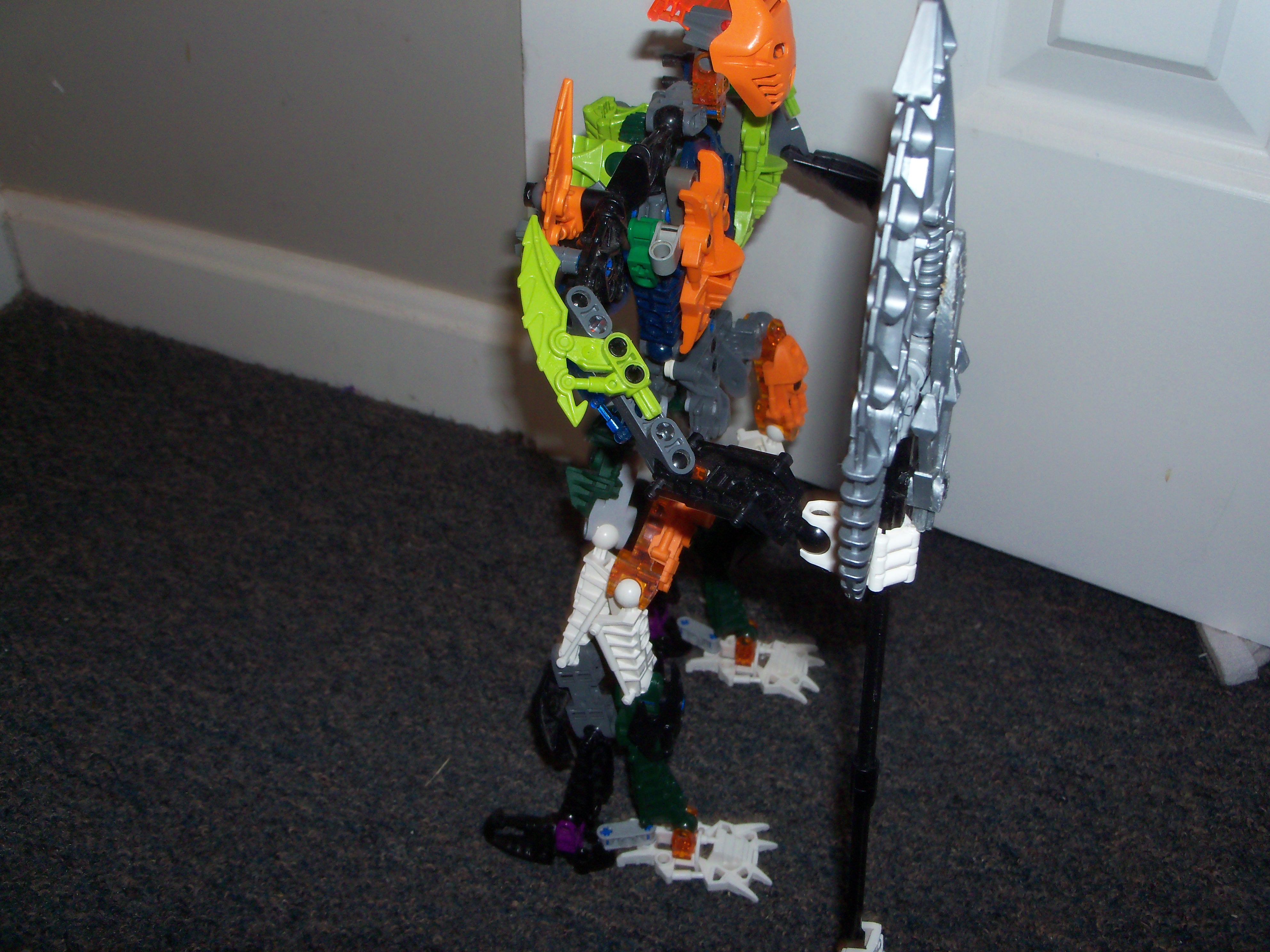 2ilaniumaside.jpg