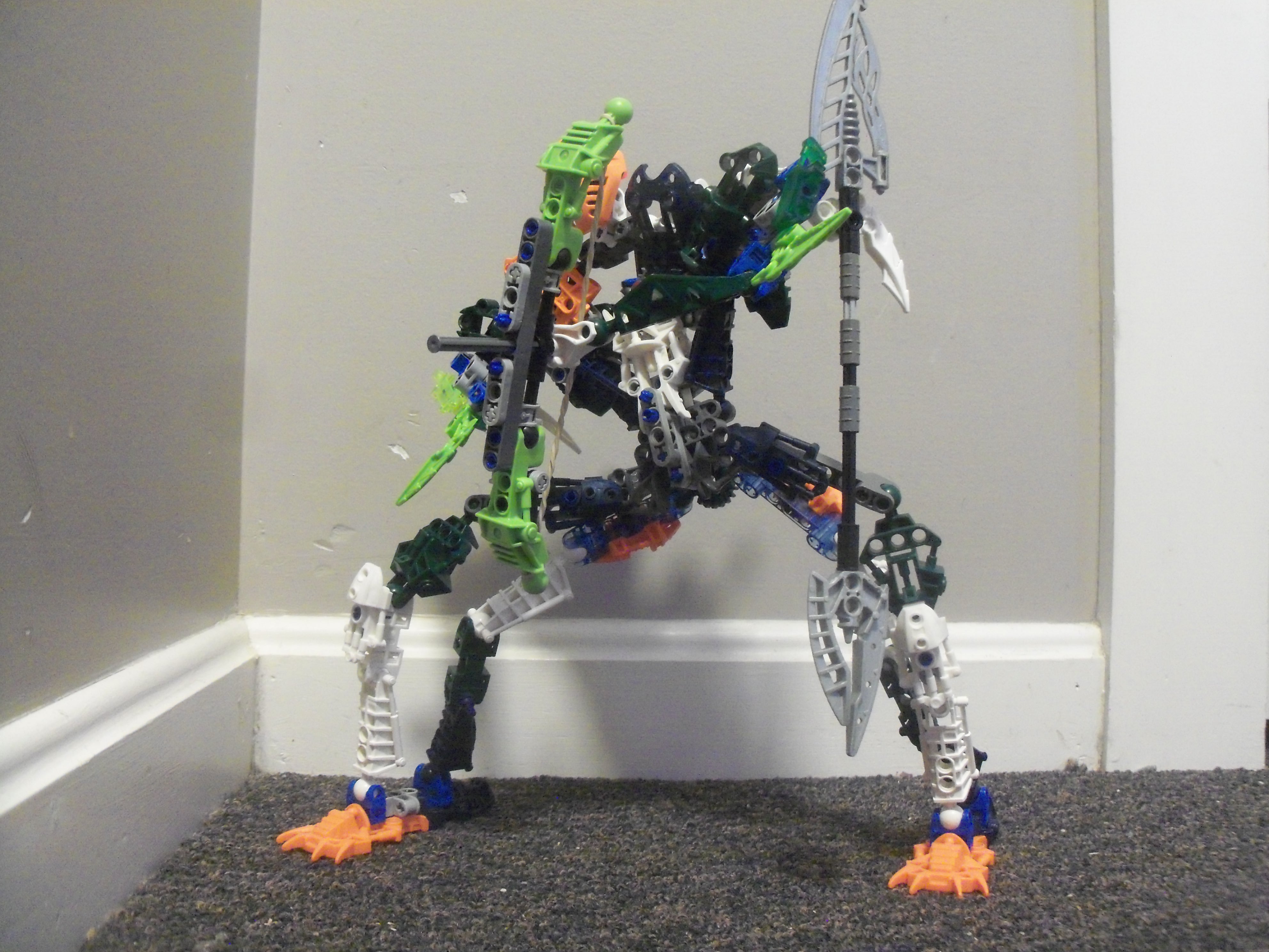 6samrunabowpose.jpg