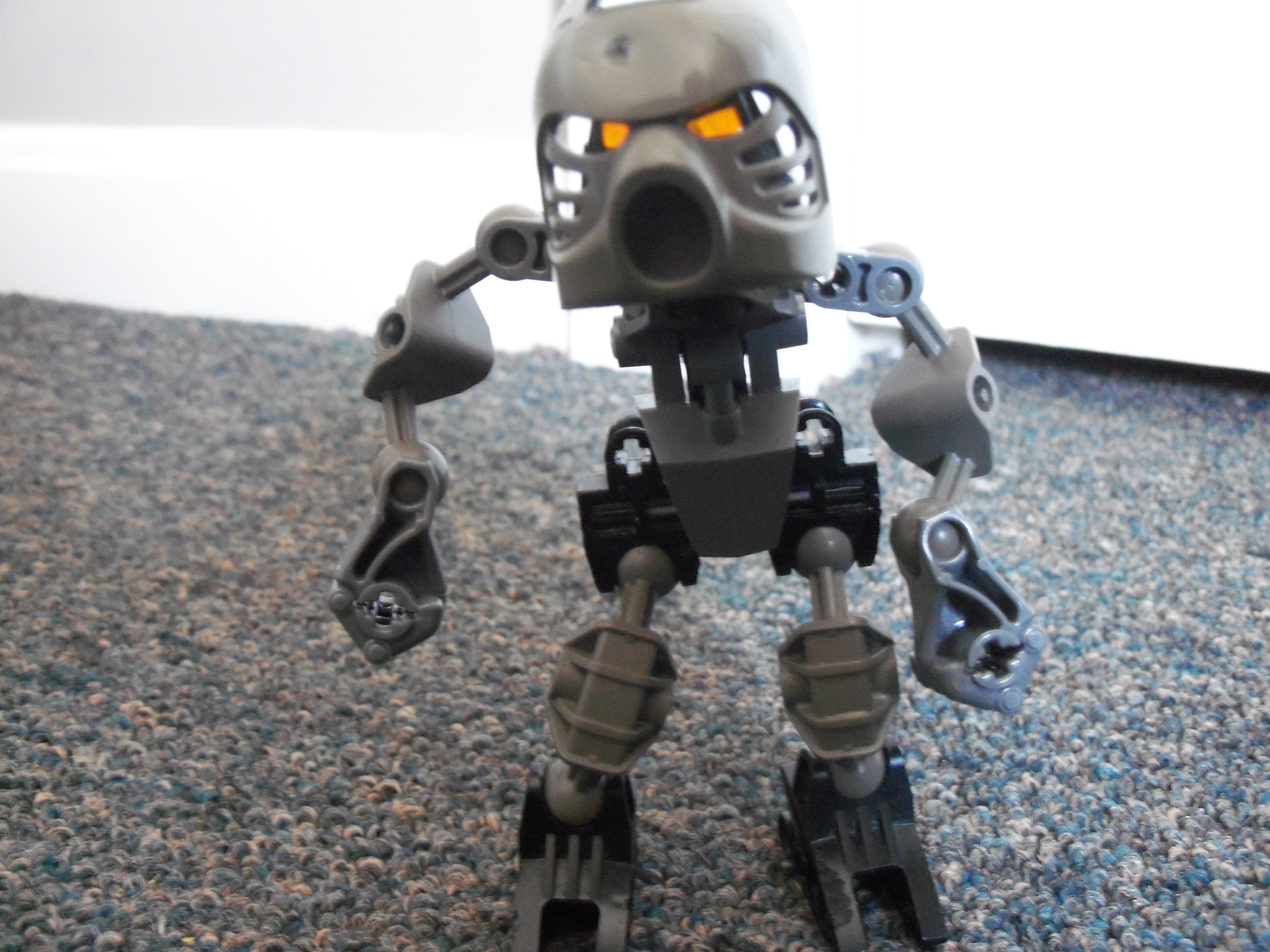 1matoranvibrakfront.jpg