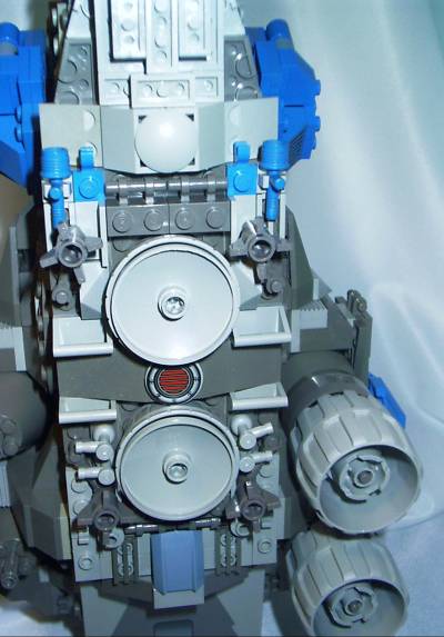 ucs_mwing_aft_and_thrusters.jpg