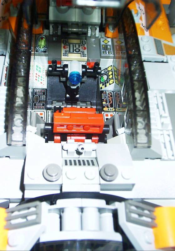 ucs_mwing_cockpit_interior_1.jpg