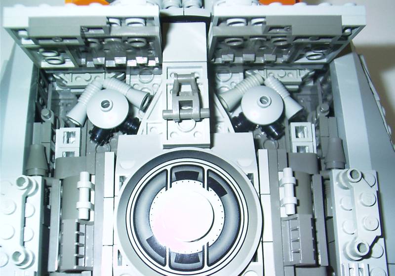 ucs_mwing_ventral_access_panels_engine_detail.jpg