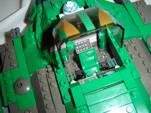 08-cockpit-1.jpg