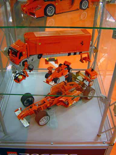 ferrari-showcase3.jpg