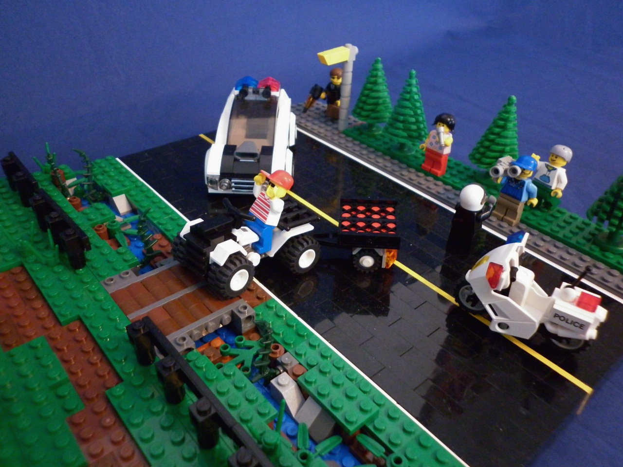 firstcontact_06.jpg