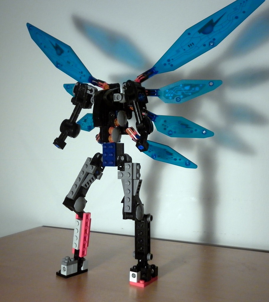 flyingmooncreature_002.jpg